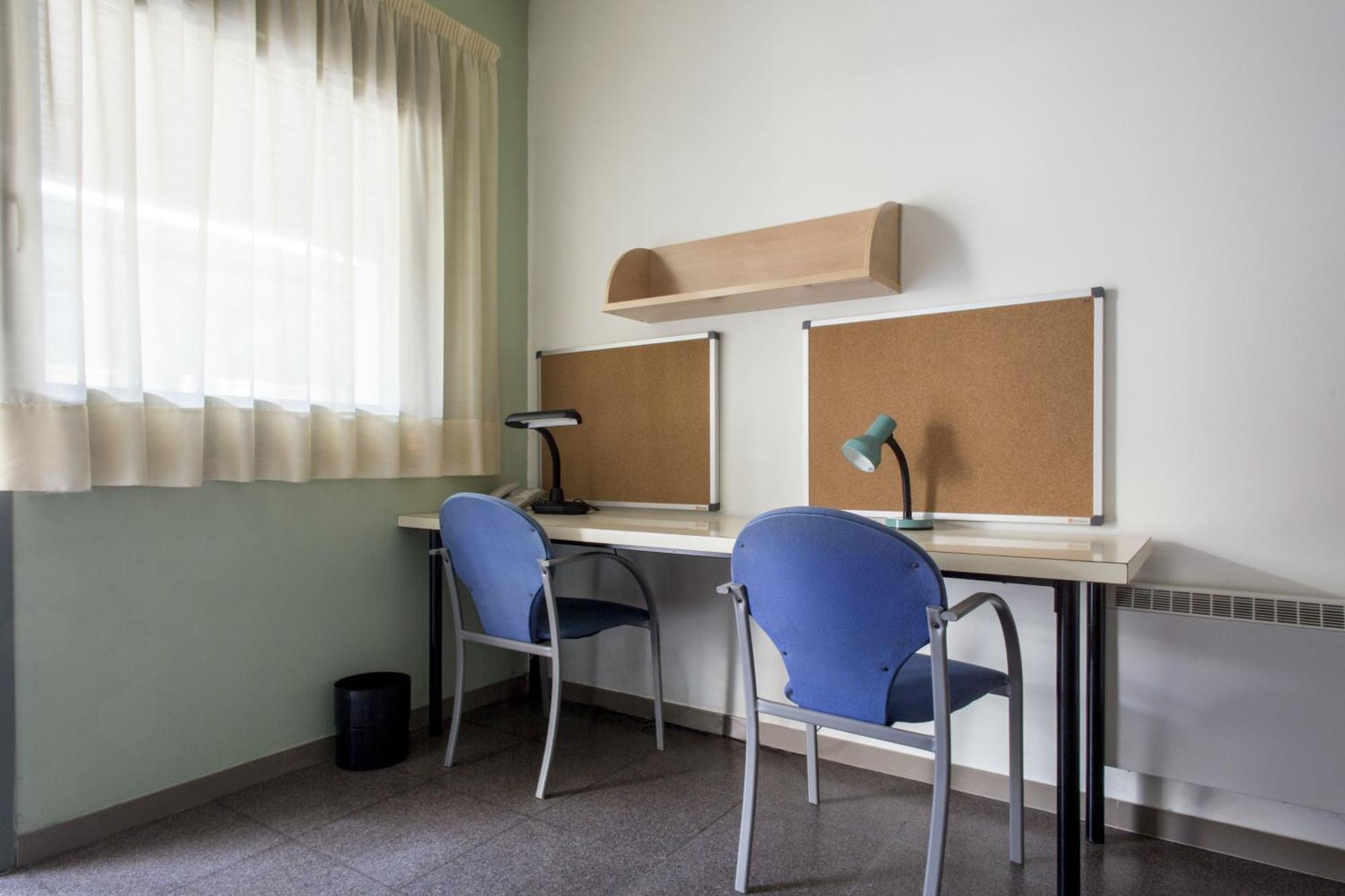 Residencia Universitaria Resa As Burgas Ourense Chambre photo